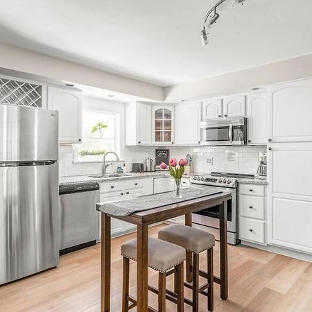 Апартаменты Spotless 4Br Near Clt Uptown, Fast Wi-Fi Шарлотт Экстерьер фото
