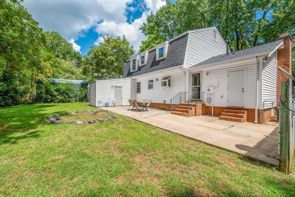 Апартаменты Spotless 4Br Near Clt Uptown, Fast Wi-Fi Шарлотт Экстерьер фото